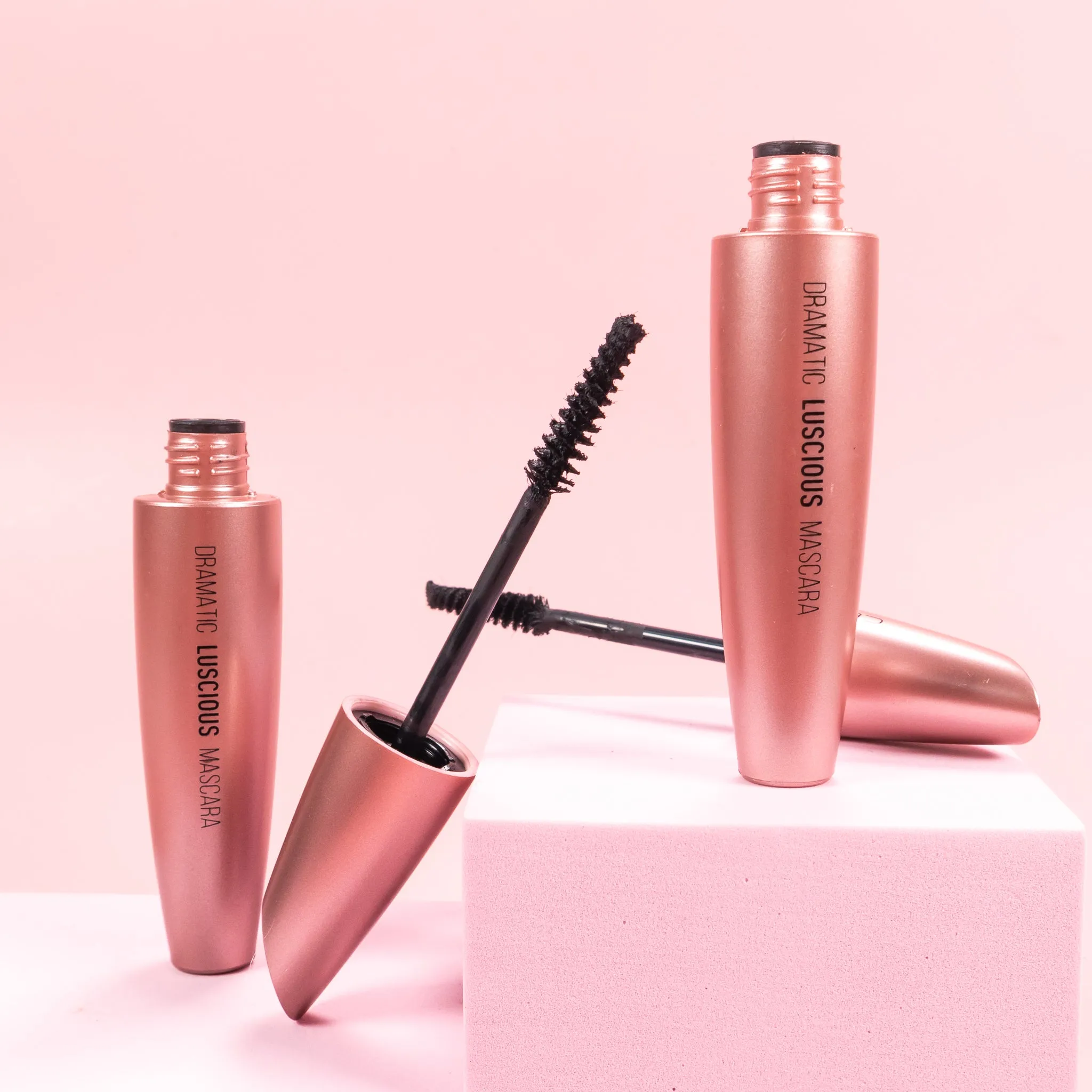 Dramatic Luscious Mascara