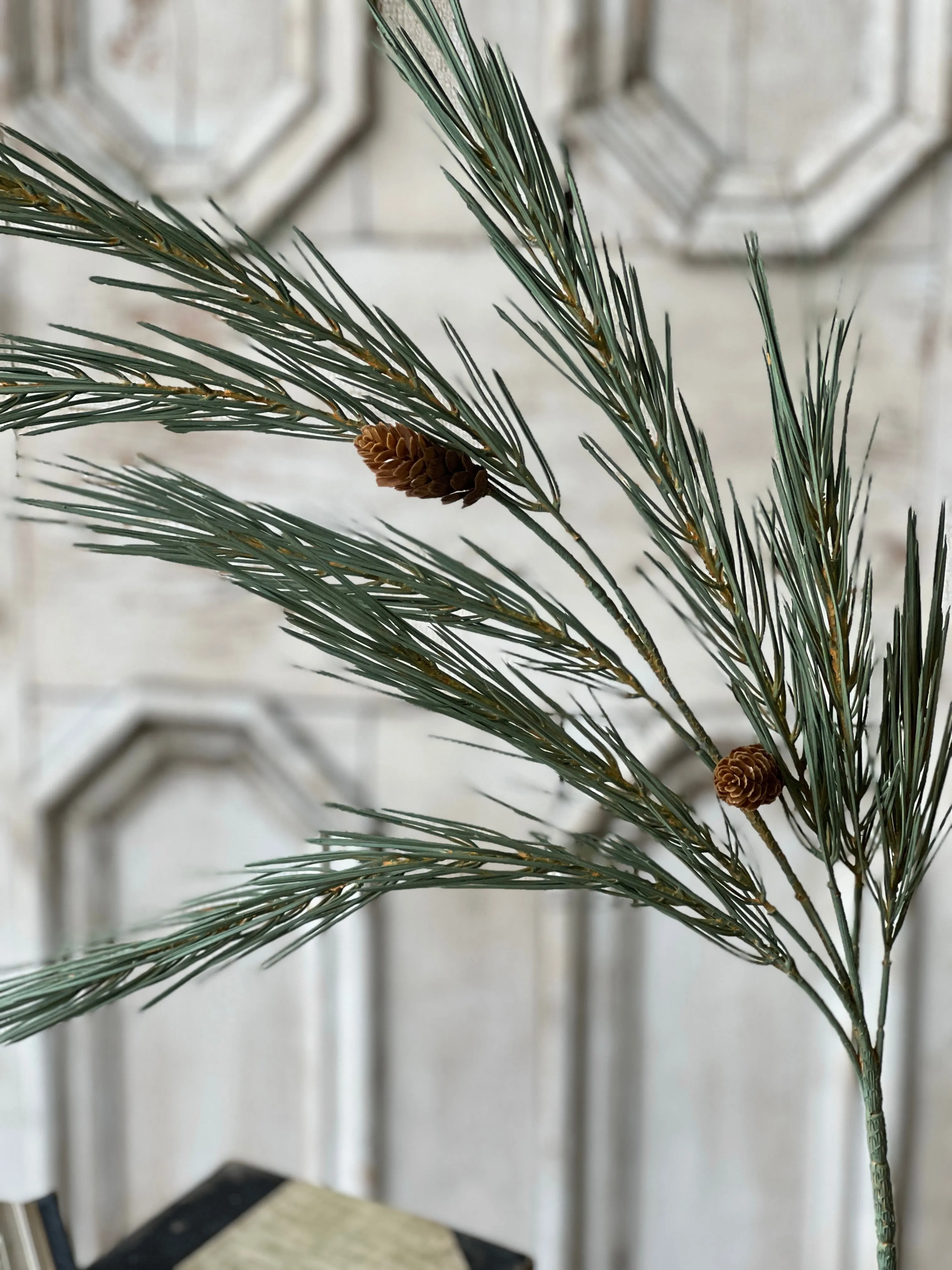 Pendulum Pine Spray | 33.5"